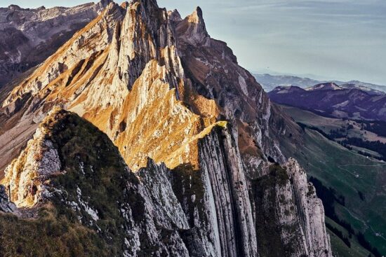 scopri l'emozione di un'avventura all'aria aperta! esplora paesaggi mozzafiato, partecipa a attività emozionanti e riconnettiti con la natura. unisciti a noi per vivere esperienze indimenticabili in ogni angolo della natura.