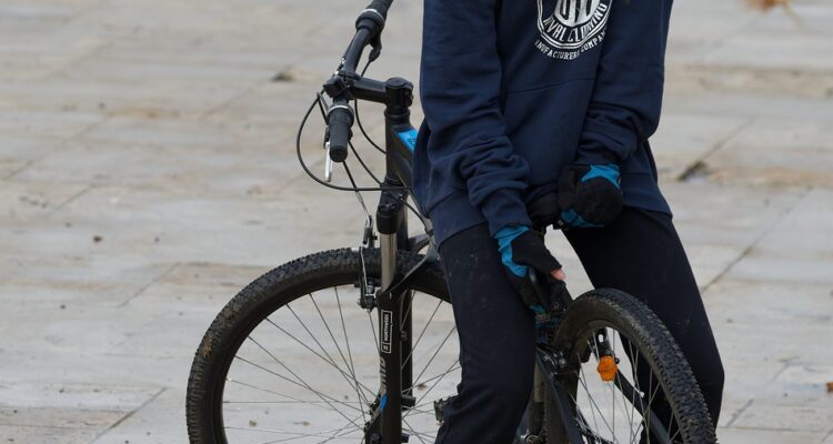 scopri le migliori attività all'aperto che possono rendere la tua vita avventurosa e coinvolgente. dall'escursionismo al campeggio, esplora il mondo naturale e vivi esperienze indimenticabili!