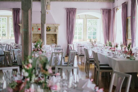 scopri eventi culturali affascinanti che arricchiscono la tua esperienza. esplora festival, mostre e spettacoli unici che celebrano la diversità e la creatività della cultura.