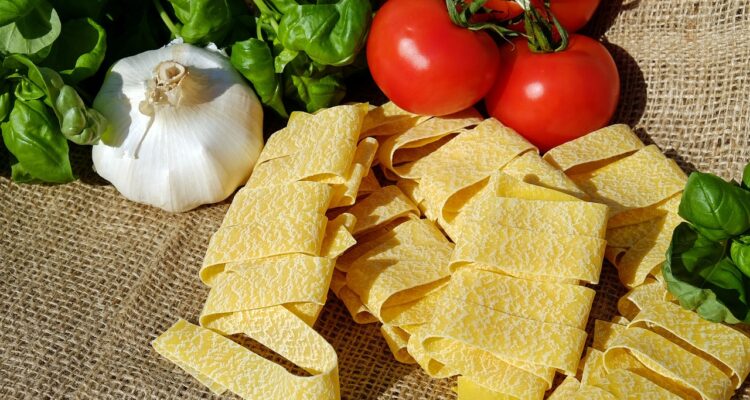 scopri le tradizioni italiane, un ricco patrimonio culturale che celebra la storia, l'arte e le usanze uniche delle diverse regioni d'italia. immergiti in festeggiamenti, cucine tipiche e rituali antichi che continuano a vivere nei cuori degli italiani.