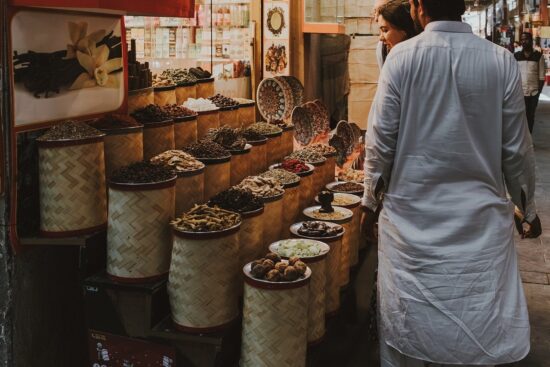 scopri l'autenticità dell'italia con esperienze locali uniche. immergiti nella cultura, nella cucina e nelle tradizioni del nostro paese, vivendo momenti indimenticabili grazie a tour personalizzati e attività genuine.