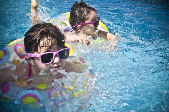 scopri le migliori tecniche di nuoto per migliorare le tue performance in acqua. approfondisci stili, esercizi e consigli utili per diventare un nuotatore migliore.