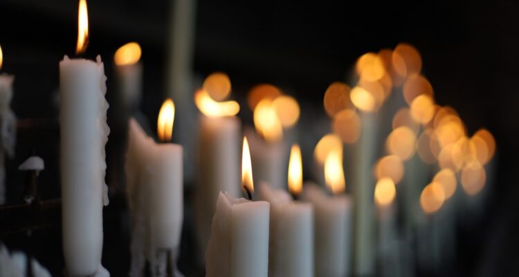 preparazione alla pellegrinaggio: scopri come organizzare il tuo viaggio spirituale, dalla scelta della destinazione alla pianificazione delle attività, per vivere un'esperienza indimenticabile.