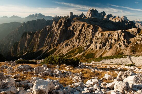 scopri la varietà e la bellezza dei paesi del mondo. esplora culture, tradizioni e paesaggi unici che rendono ogni nazione speciale. un viaggio attraverso la diversità dei popoli e delle loro storie.