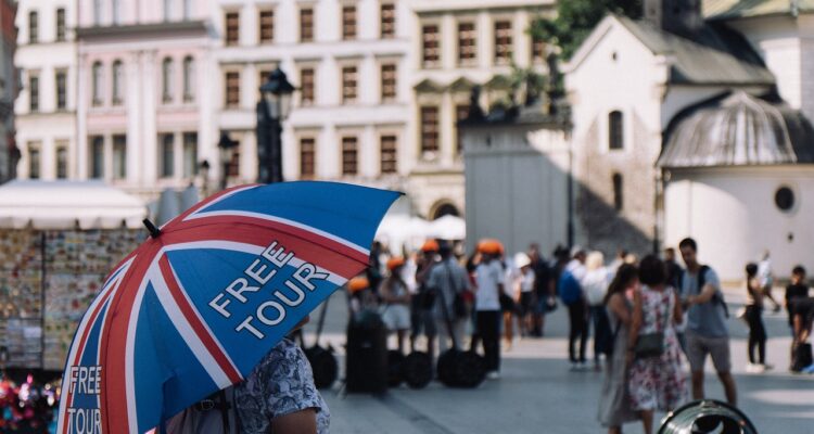 esplora il mondo con le nostre visite guidate entusiasmanti. scopri luoghi iconici, immergiti nella cultura locale e vivi esperienze indimenticabili con guide esperte.