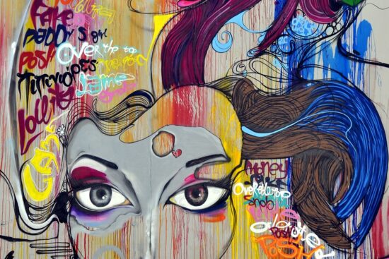 esplora il mondo vibrante dello street art, dove ogni parete racconta una storia unica attraverso colori e creatività. scopri artisti emergenti e opere iconiche che abbelliscono le città e ispirano la cultura urbana.