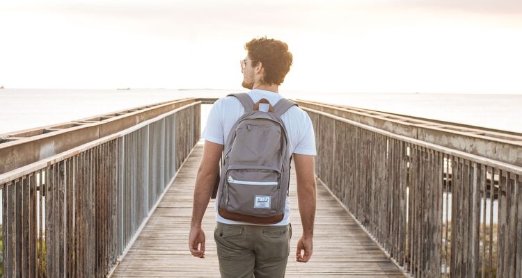 scopri l'emozione del viaggio da solo: avventure indimenticabili, opportunità di crescita personale e la chance di esplorare il mondo secondo i tuoi ritmi. parti per una nuova esperienza di solo travel!