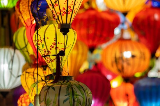 esplora la cultura urbana: un viaggio attraverso l'arte, la musica e le tendenze che definiscono le città moderne. scopri come diverse comunità si esprimono e innovano nella vita quotidiana.